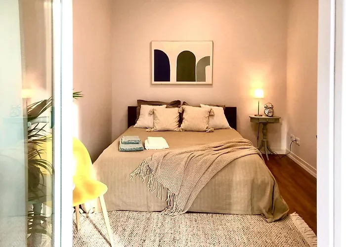 Апартаменты Modern Center Торреш-Ведраш